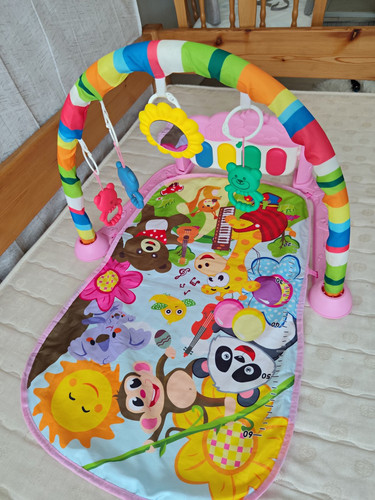 Baby spieldecke mit spielbogen - spieldecke,